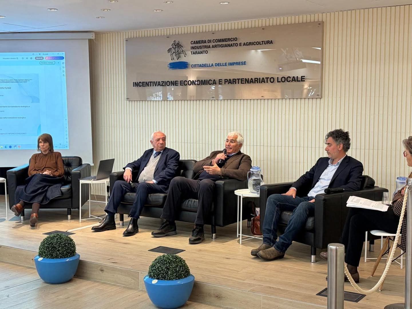 “Così accompagniamo le imprese che scelgono di innovare”. Traiettorie regionali, progetti di risanamento e approfondimenti tecnici all’evento Transizione ecologica e Just Transition Fund