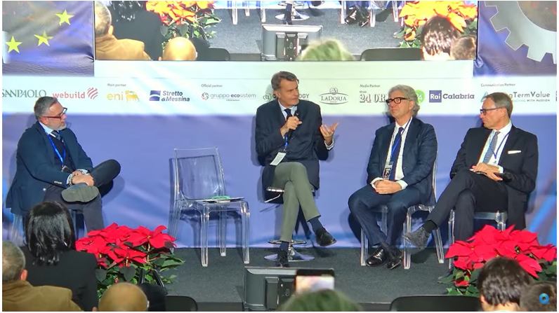 “Dalla capacità dei territori di progettare dipende l’efficacia dei fondi europei”. Così Antonio De Vito, intervenendo oggi a Connessioni Mediterranee